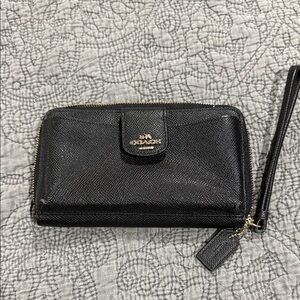 Coach Tech Black Textured Wristlet Crossgrain Leather